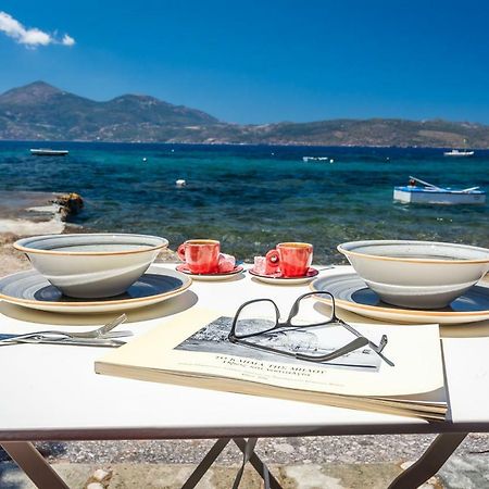 Villa Neosikos Amazing Beach House In Milos Island Klima  Exterior foto