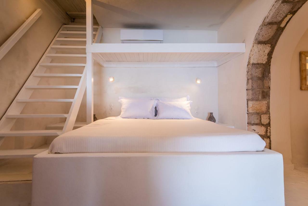 Villa Neosikos Amazing Beach House In Milos Island Klima  Exterior foto